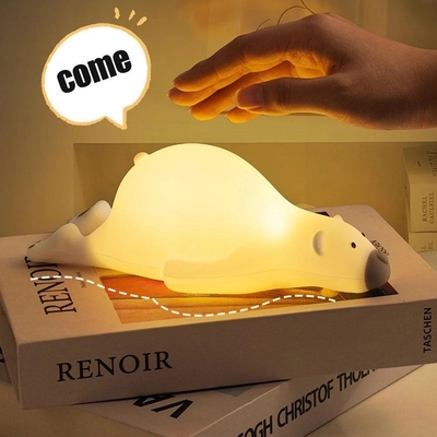 El regalo llevó la mesa blanda del oso del silicón recargable de la luz de la noche el dormir de los niños